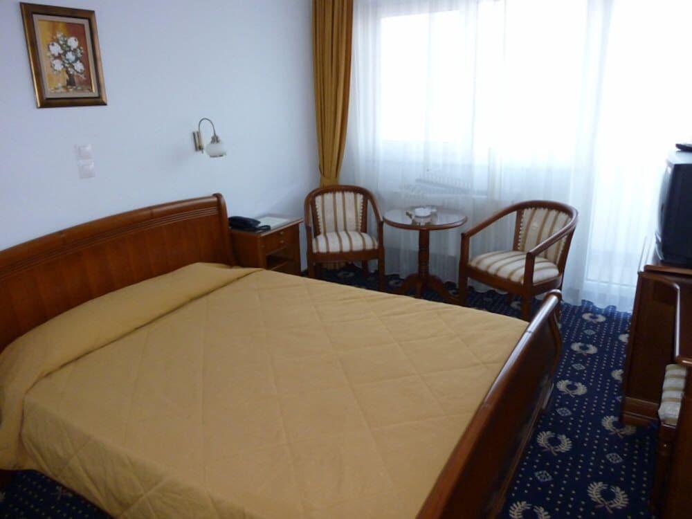 Hotel Belvedere Cluj-Napoca Eksteriør billede